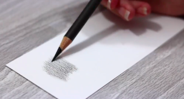 Skillshare teacher, Amie Howard, demonstrates the correct shading technique for fur base layers.