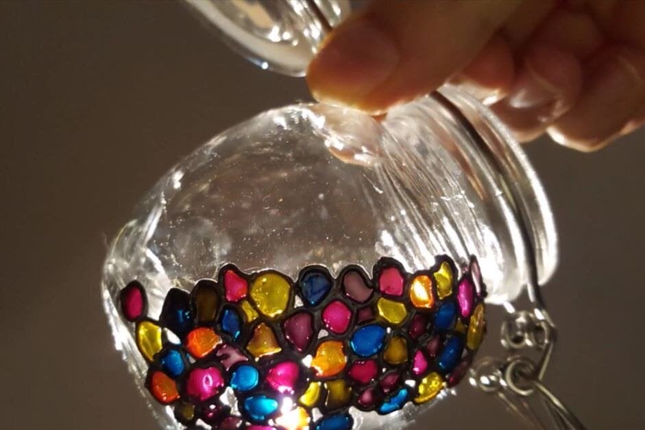 Uma jarra em vidro feita por Kasia by instrutora Skillshare, 
