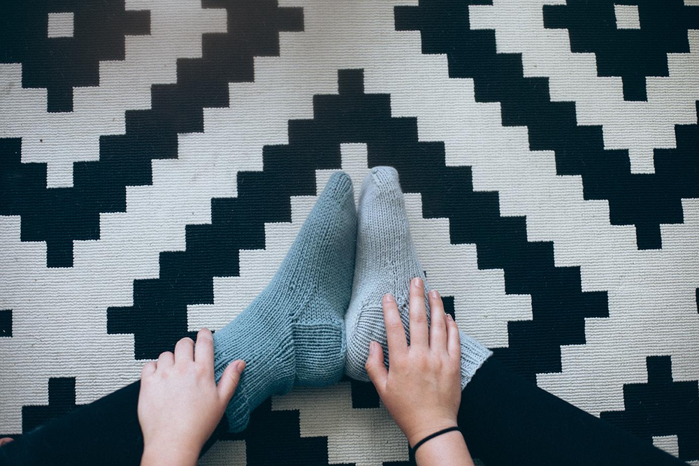 knit socks