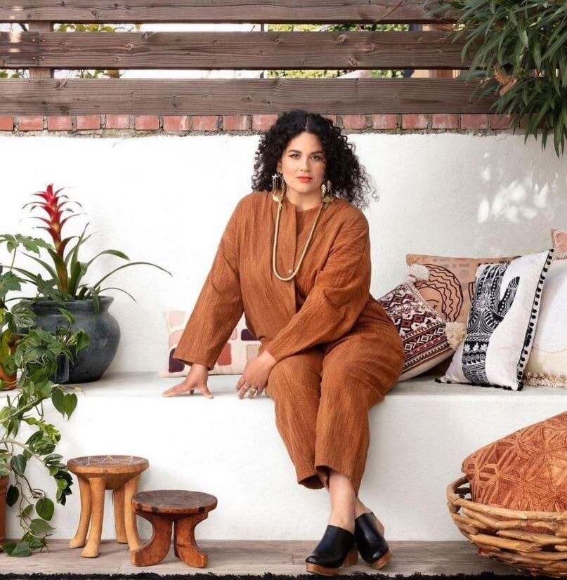 Image via Instagram @justinablakeney Designer and founder of Jungalow , Justina Blakeney.