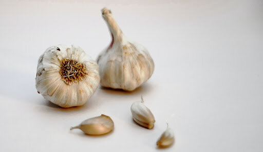 Fresh, whole garlic is far superior to jarred. 