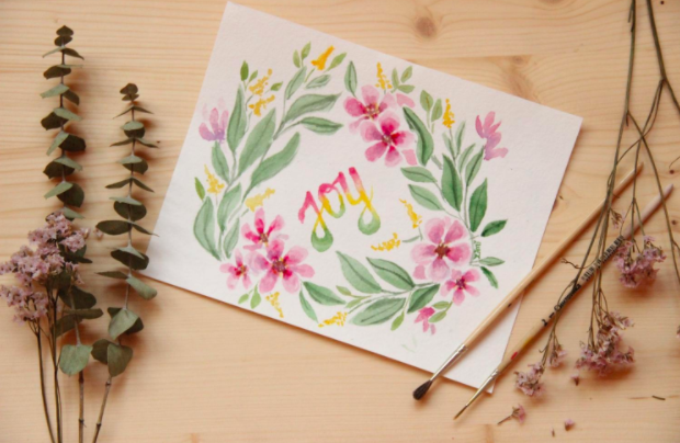 In Peggy Dean’s course, Watercolor Lettering , she explains how to hand lettering projects using watercolors and a traditional brush.