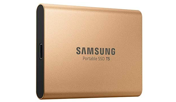 The Samsung Portable SSD ensures that you’ll have safe storage space for your work, no matter your location.