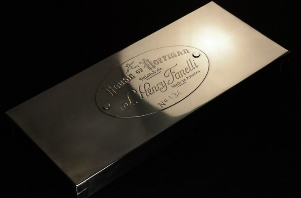 House of Hoffman’s beautiful keepsake palette is perfect for traveling!