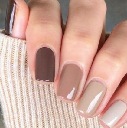 Image via  Instagram    Don’t underestimate the power of a brown manicure. 