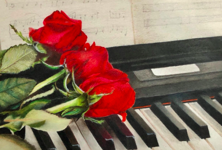 Misty G., étudiante de Skillshare, crée un dessin spectaculaire au crayon de couleur représentant des roses sur un clavier.