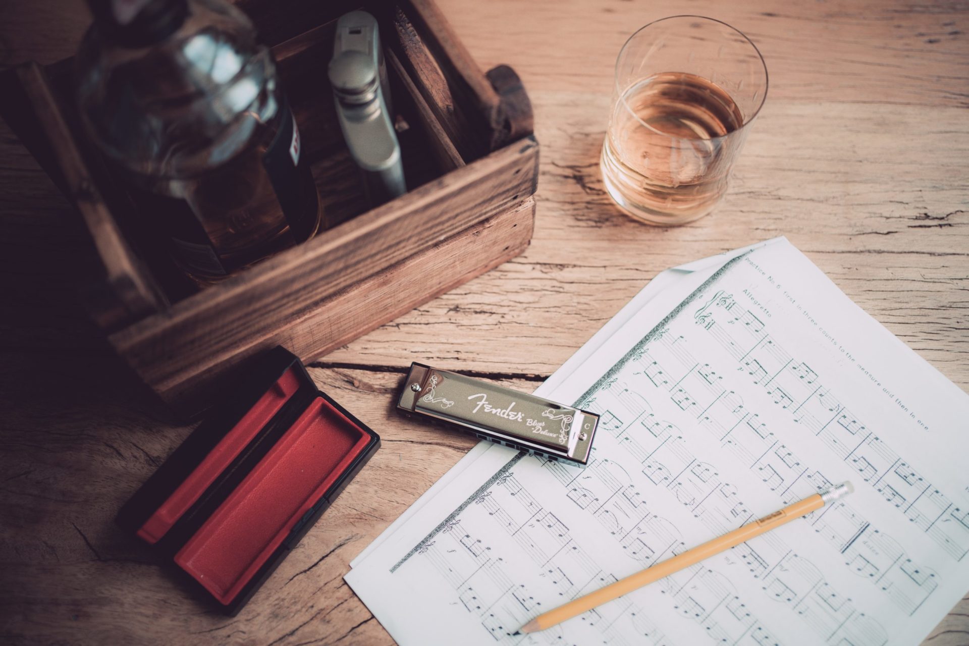 guide-how-to-play-harmonica-skillshare-blog