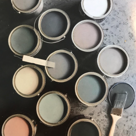 pots de peinture