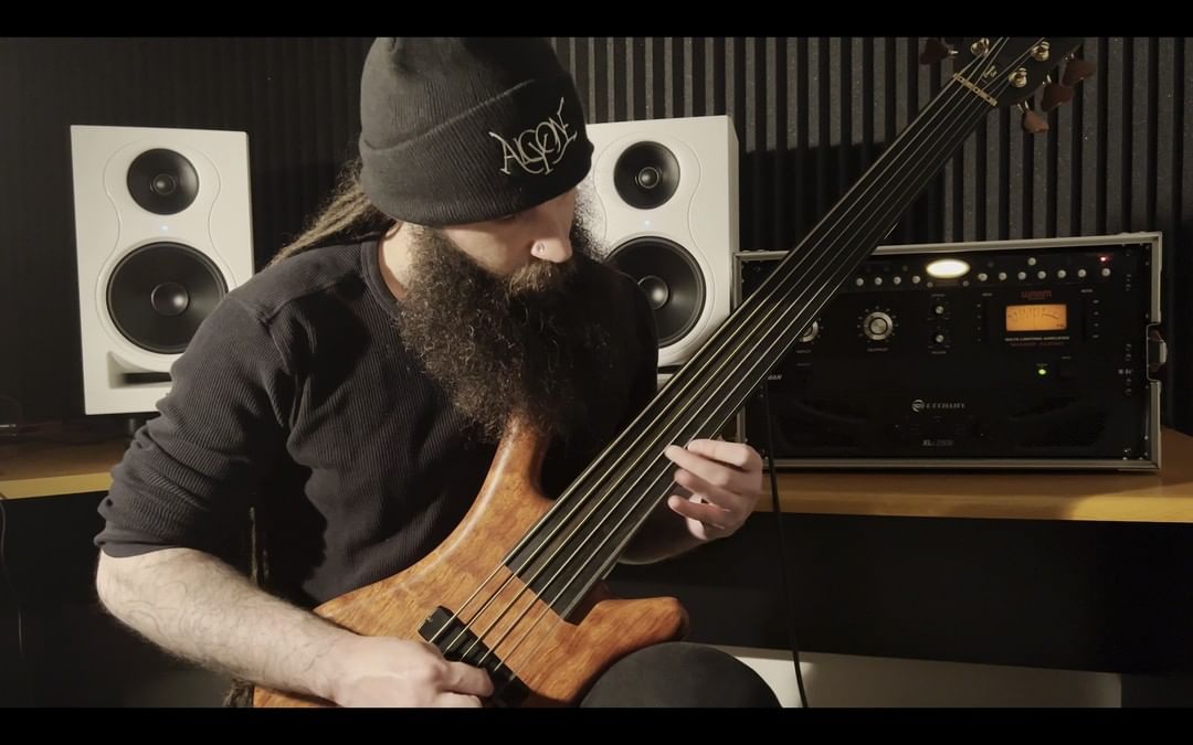 jouer de la guitare