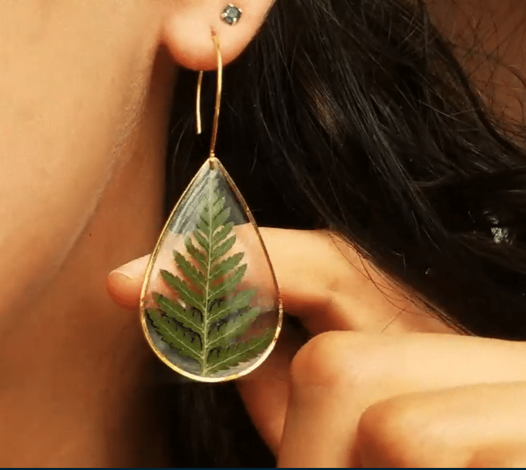 How to Make Resin Jewelry? 8 Step Complete Guide