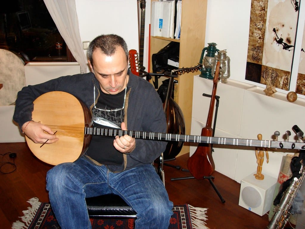 tanbur